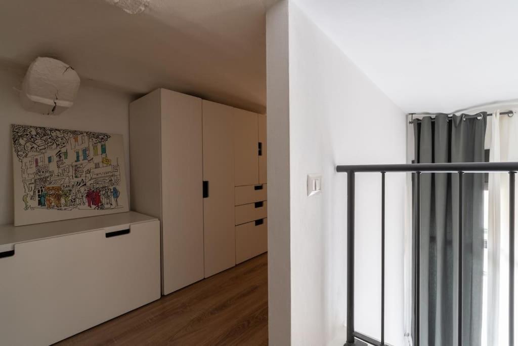 Spazioso Loft: Coldilana14 ミラノ エクステリア 写真